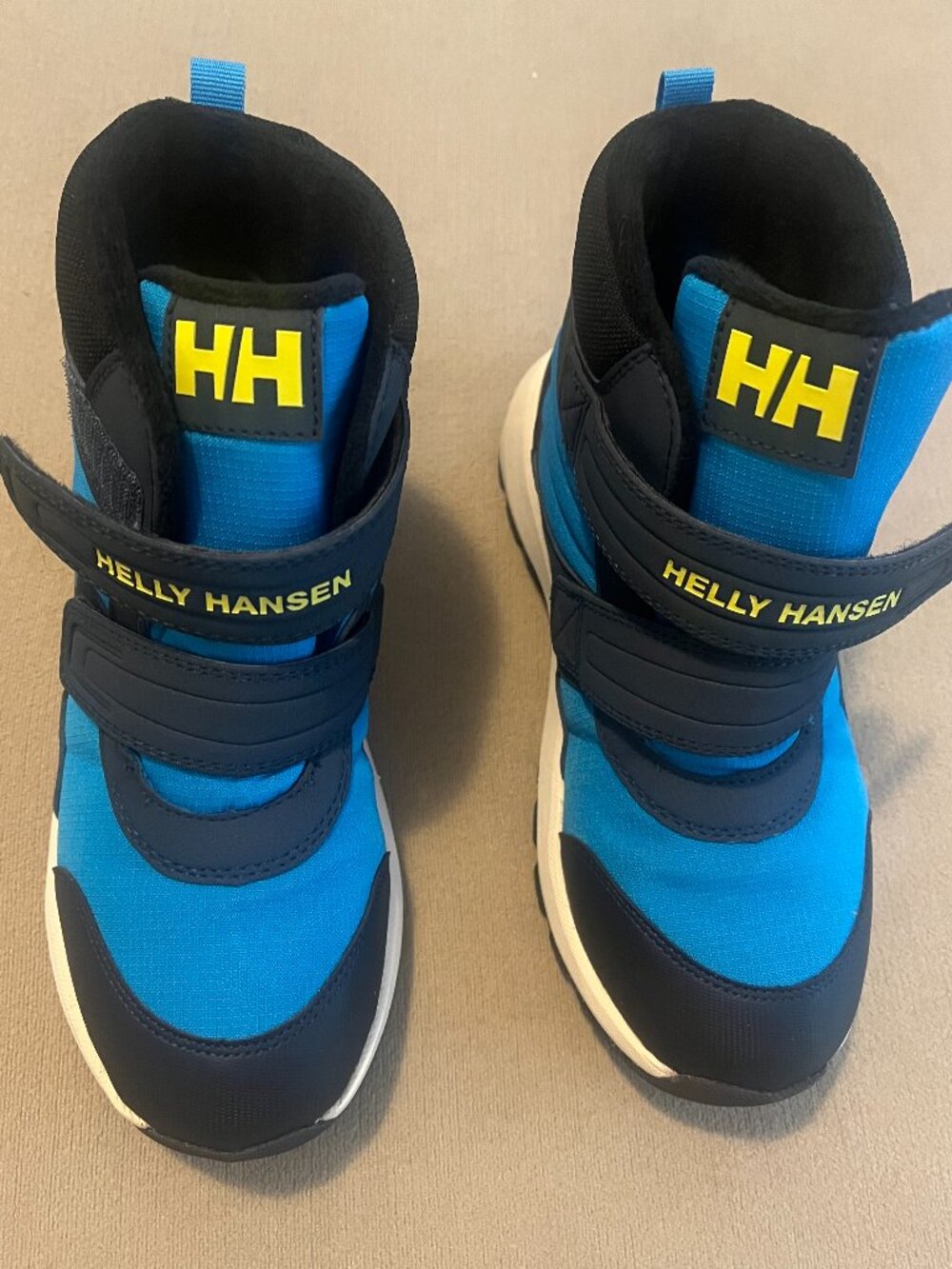 Helly Hensen  Boys Blue % Black Winter Snow Boots Size US 3 NWT